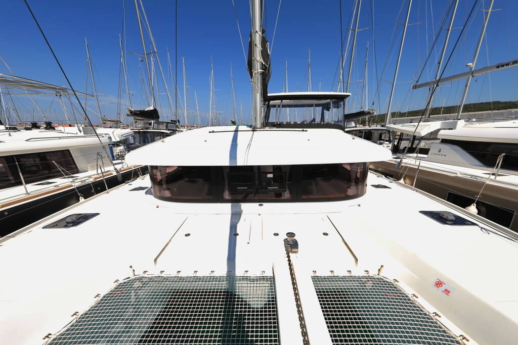 Lagoon 42 ZEUS