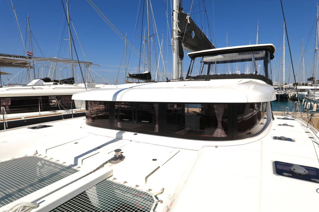 Lagoon 42 ZEUS