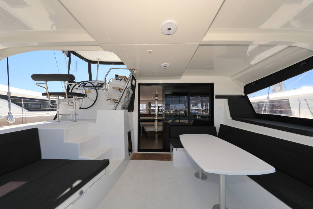 Lagoon 42 ZEUS