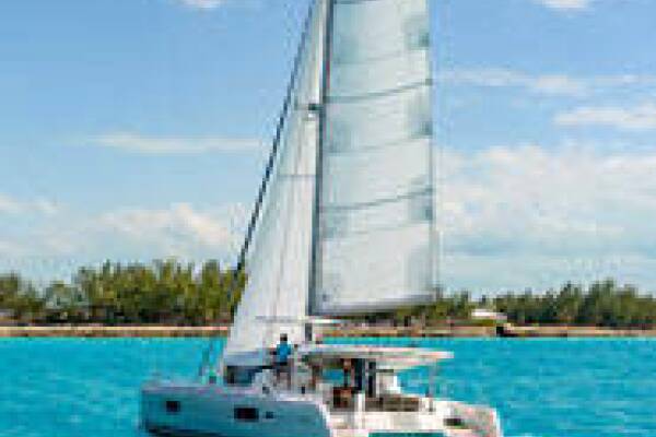 Lagoon 42 • ALBERTA