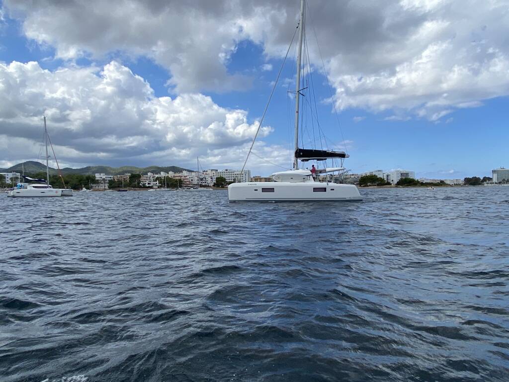 Lagoon 42 Mares