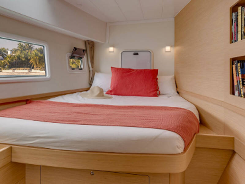 Lagoon 42 No Name: Master Cabin #2 (Cabin Charter 2 pax) FULLY CREWED, ALL EXPENSES