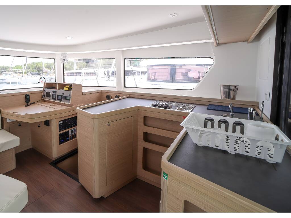 Lagoon 42 Panella - Premium line