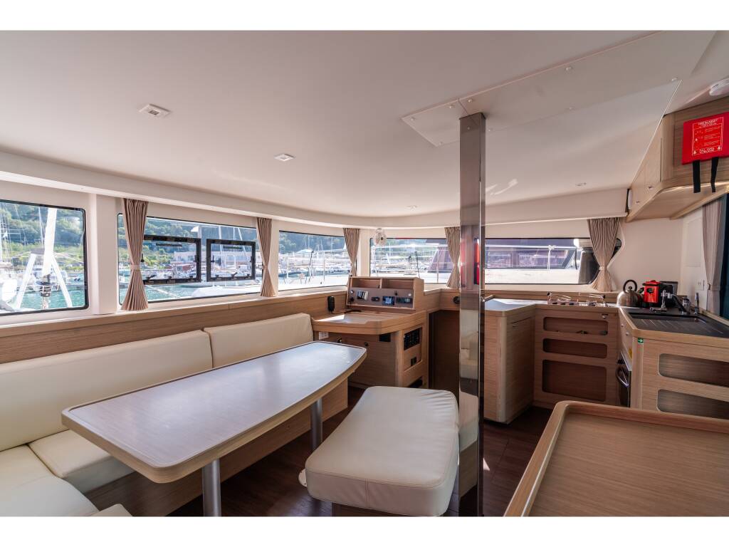 Lagoon 42 Sirius - Premium line