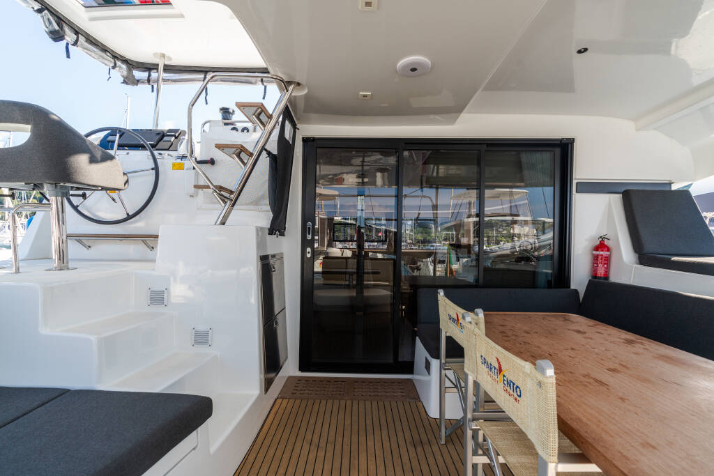 Lagoon 42 Sirius - Premium line