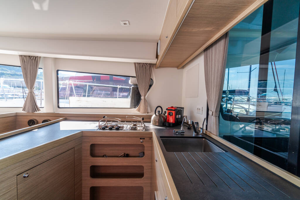 Lagoon 42 Sirius - Premium line