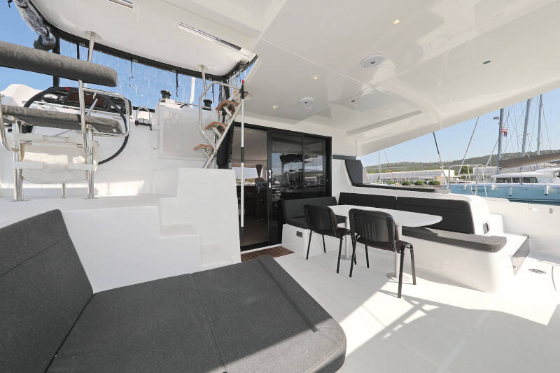 Lagoon 42 ROYAL SALUTE