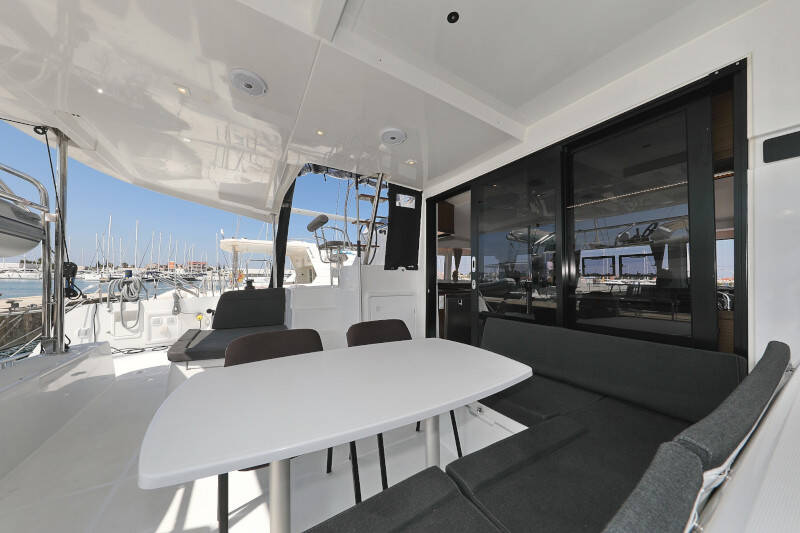 Lagoon 42 ROYAL SALUTE