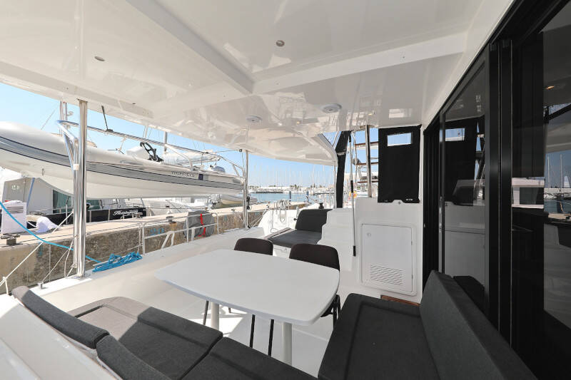 Lagoon 42 ROYAL SALUTE