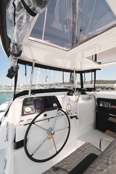 Lagoon 42 ROYAL SALUTE