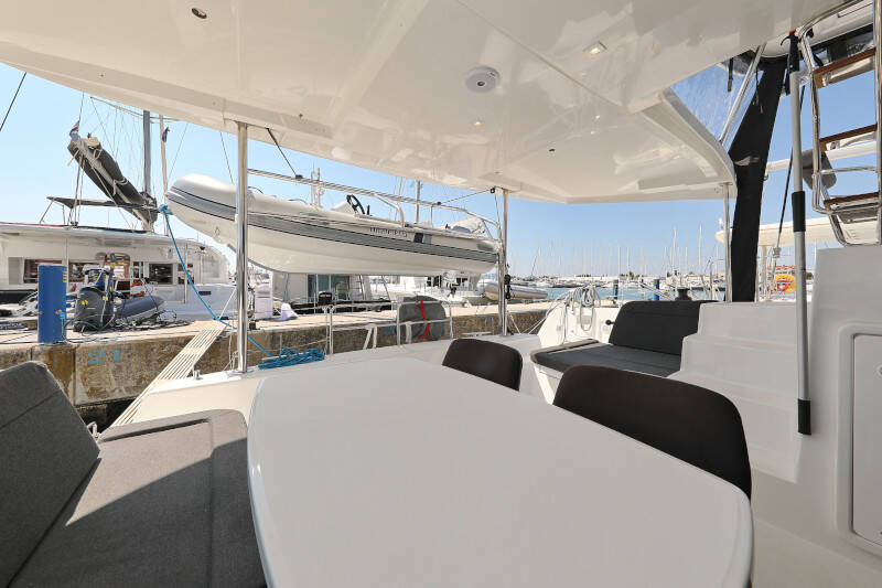Lagoon 42 ROYAL SALUTE