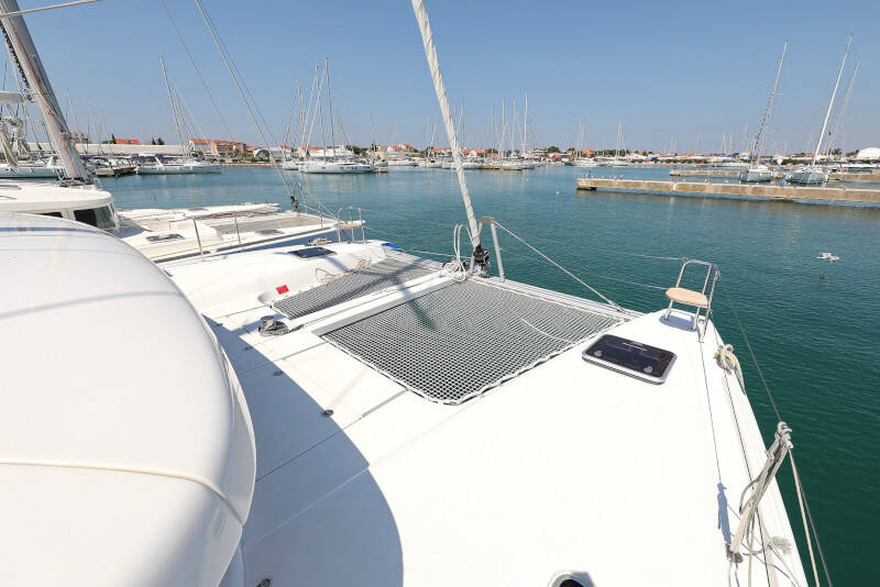 Lagoon 42 ROYAL SALUTE