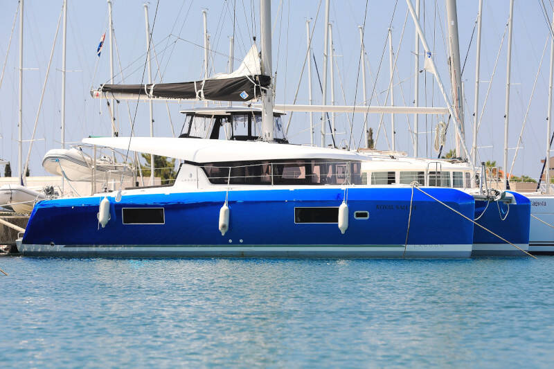 Lagoon 42 ROYAL SALUTE