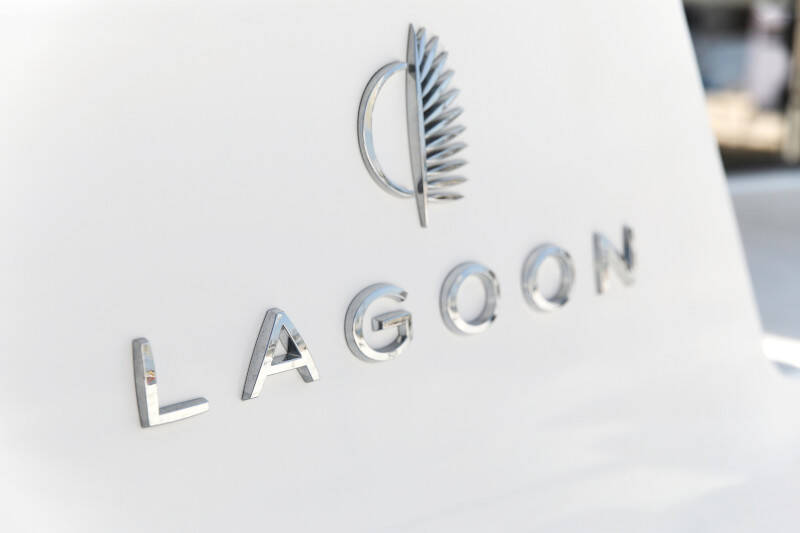 Lagoon 42 ROYAL SALUTE