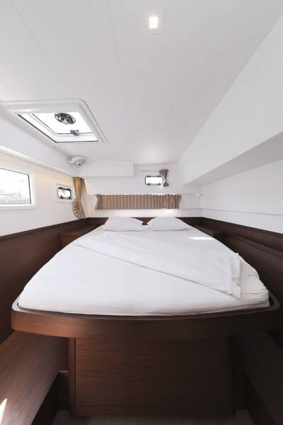 Lagoon 42 ROYAL SALUTE
