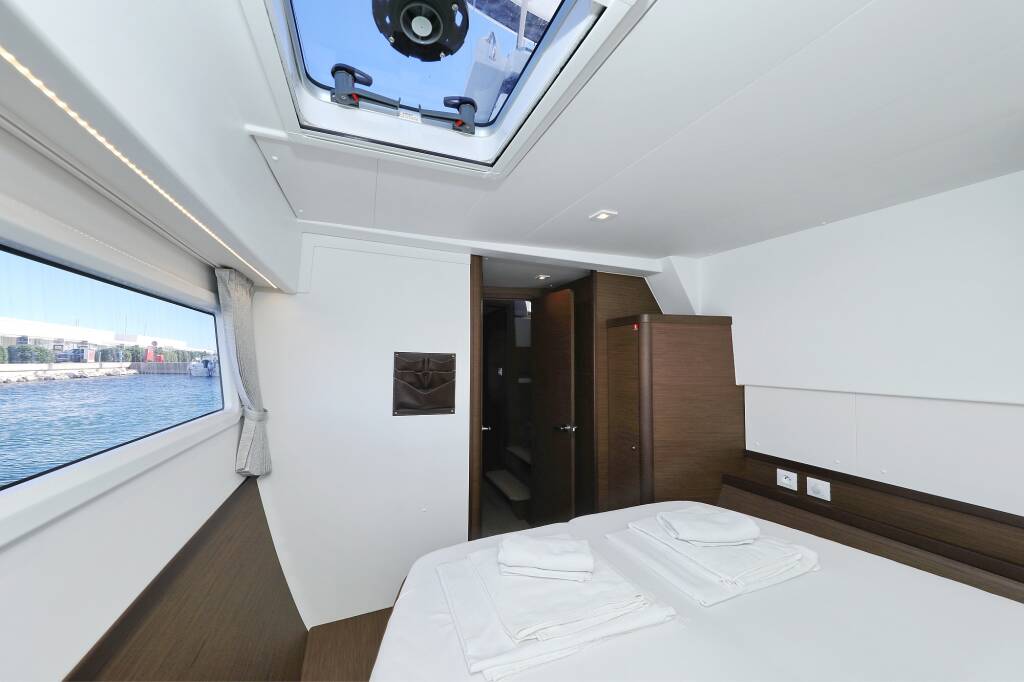 Lagoon 42 REA
