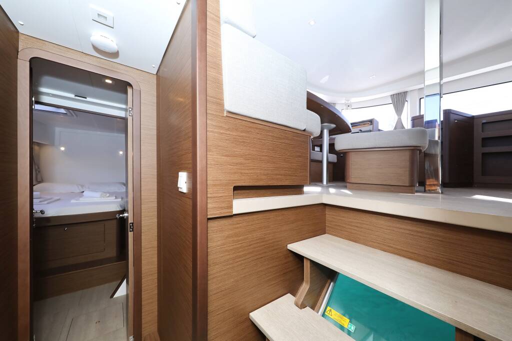 Lagoon 42 REA