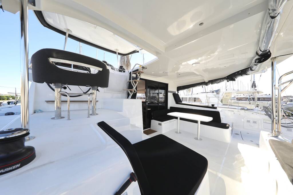 Lagoon 42 REA