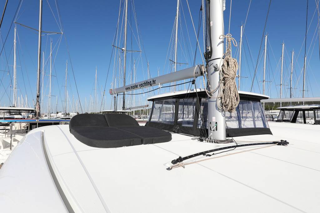 Lagoon 42 EQUATOR