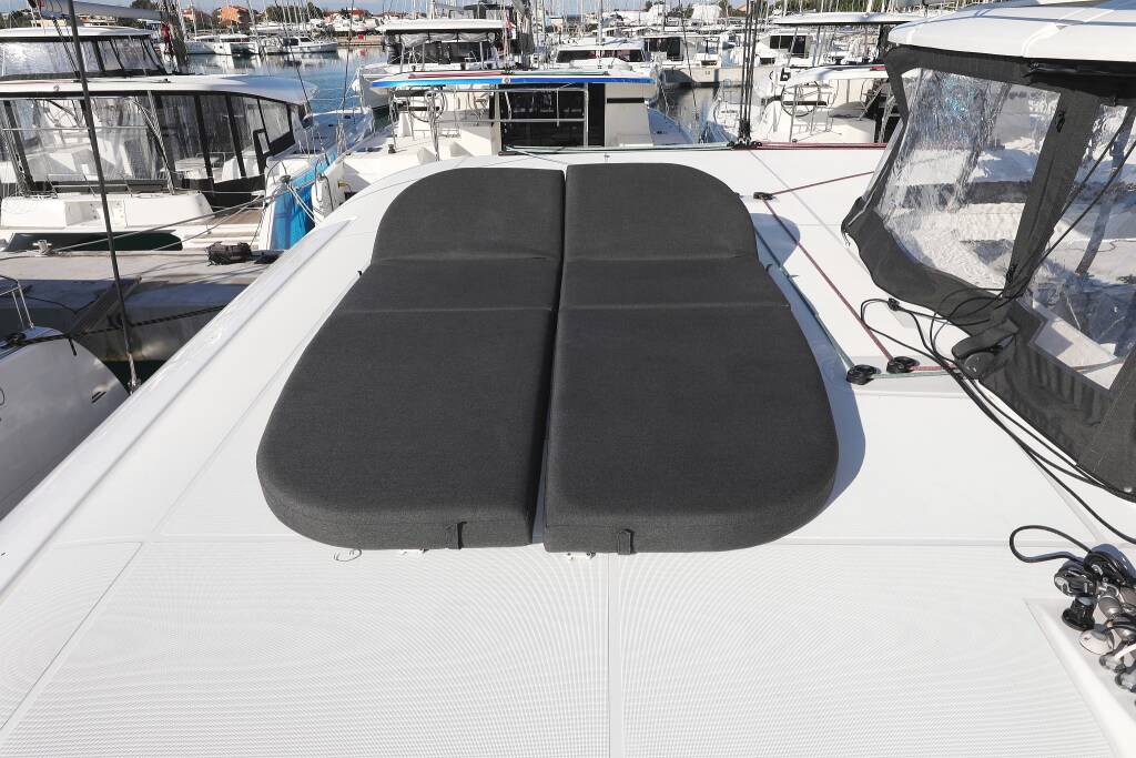 Lagoon 42 EQUATOR