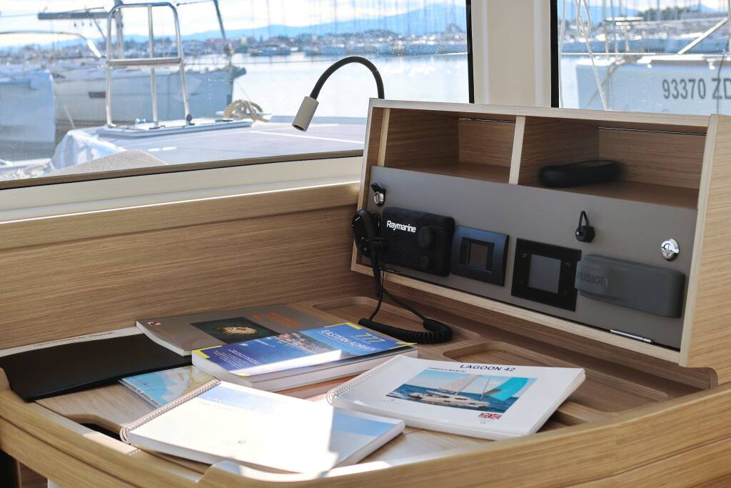 Lagoon 42 EQUATOR