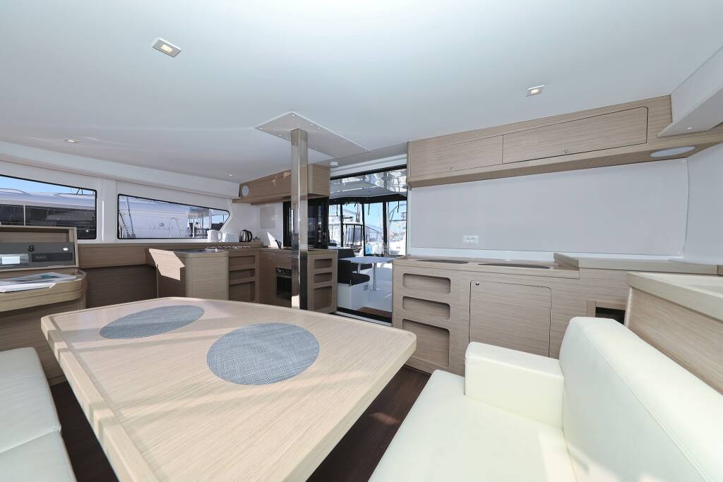 Lagoon 42 EQUATOR