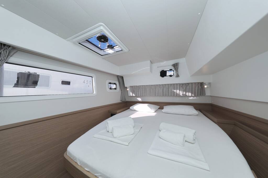 Lagoon 42 EQUATOR