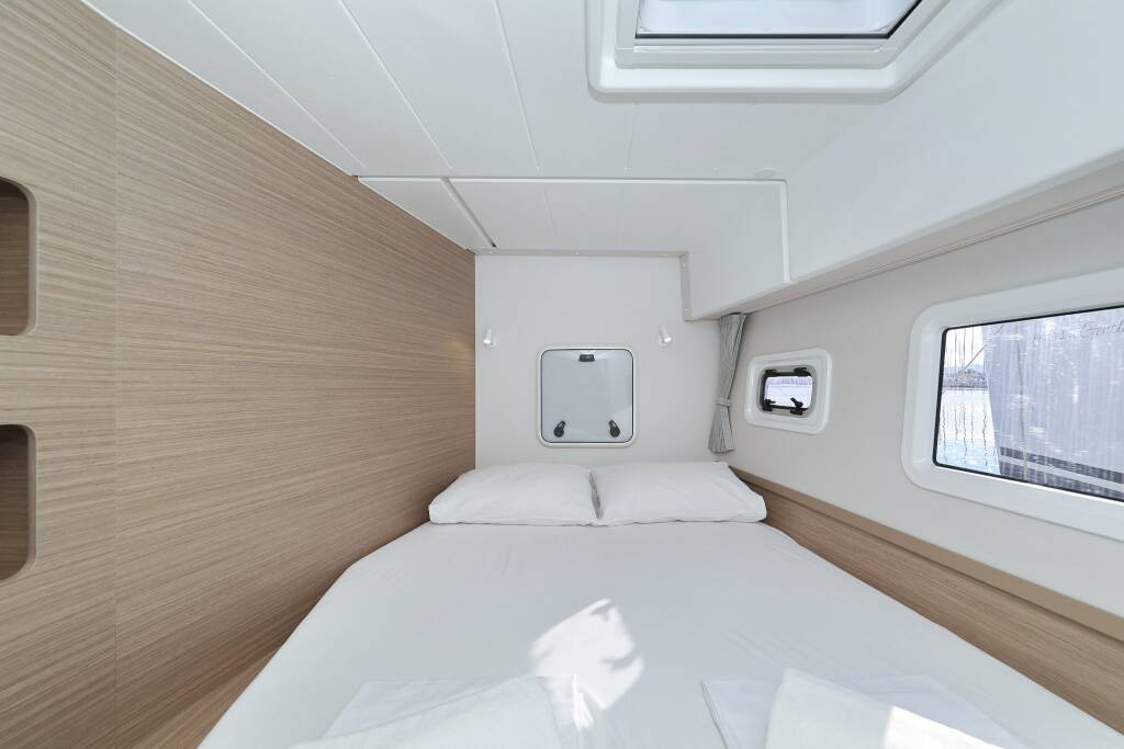 Lagoon 42 EQUATOR