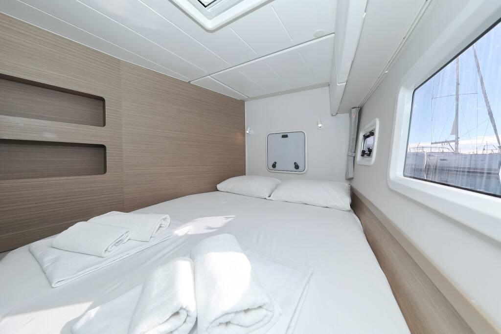 Lagoon 42 EQUATOR