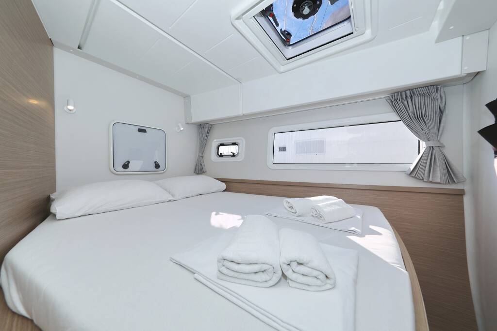 Lagoon 42 EQUATOR