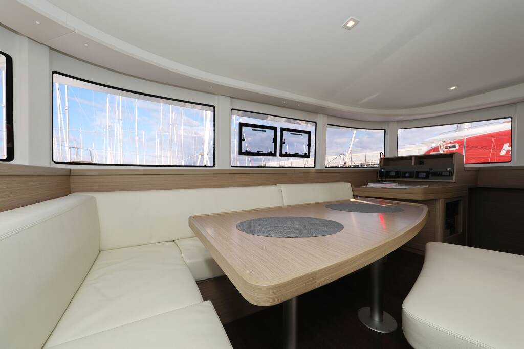 Lagoon 42 ZARA
