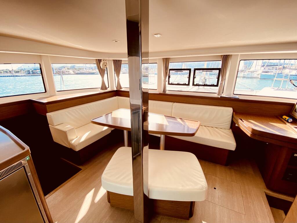 Lagoon 42 Kaiki (Pax 10)