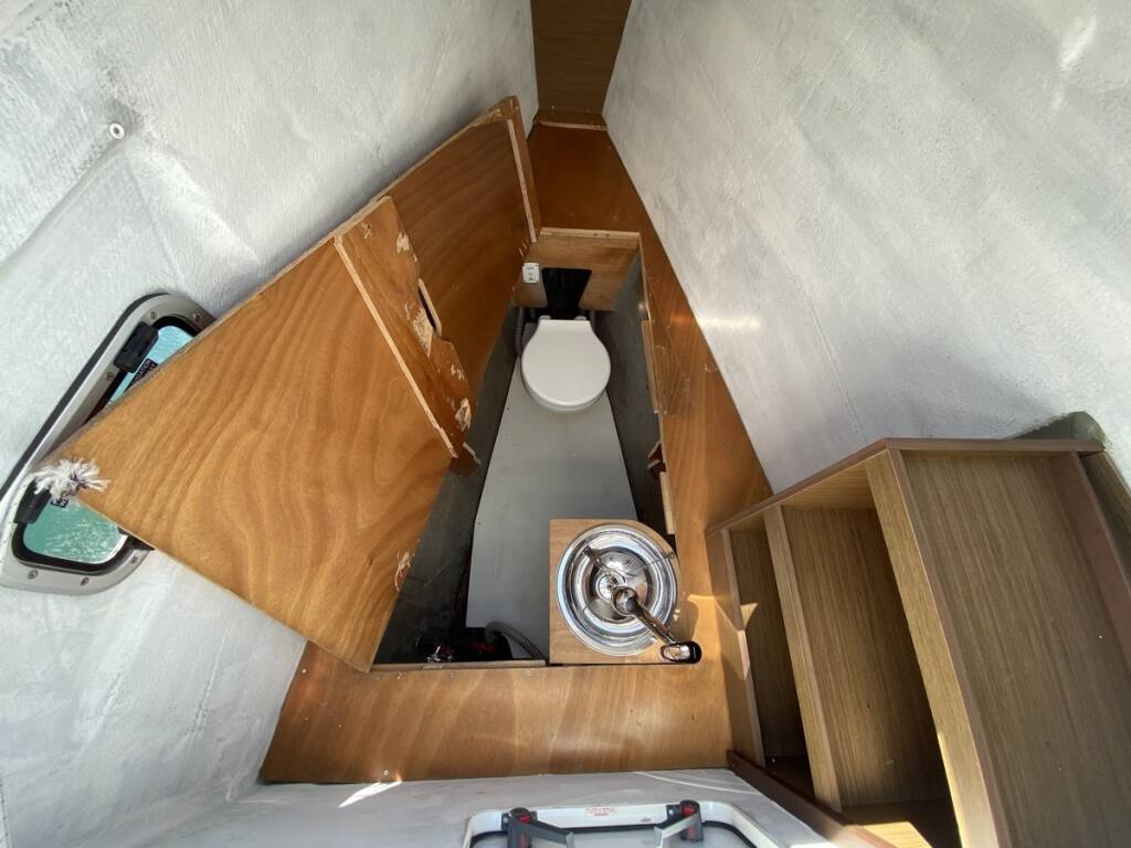 Lagoon 42 Blue Eyes (WM, Inverter, Fans)