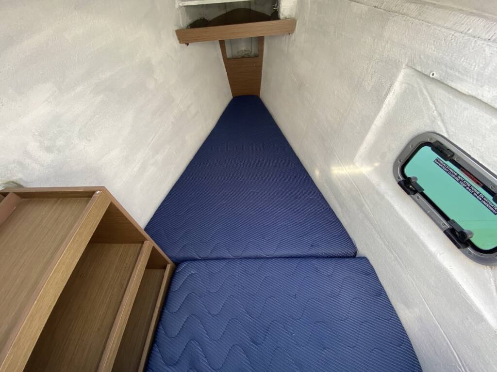 Lagoon 42 Blue Eyes (WM, Inverter, Fans)