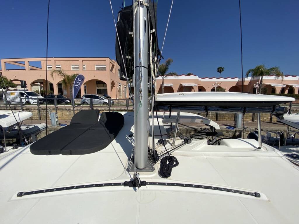 Lagoon 42 Blue Eyes (WM, Inverter, Fans)