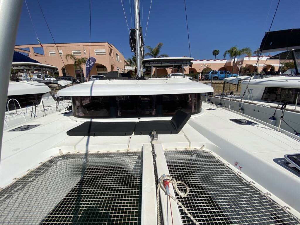 Lagoon 42 Blue Eyes (WM, Inverter, Fans)