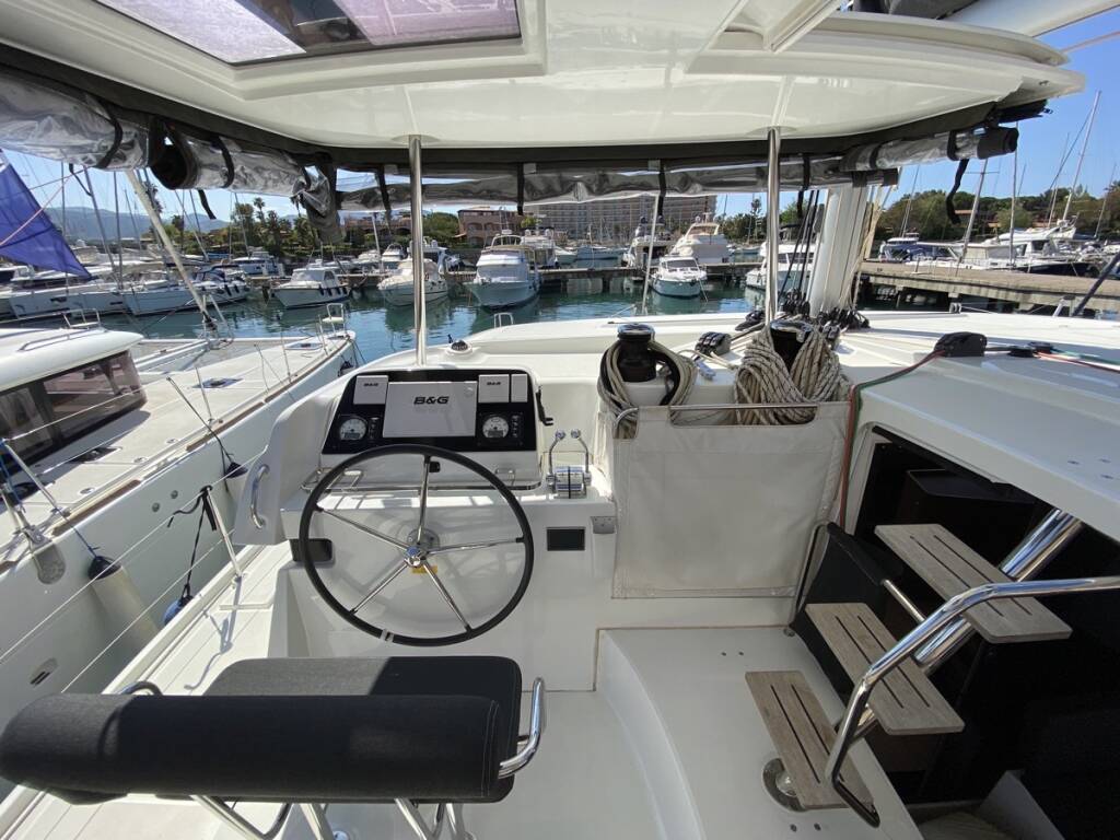 Lagoon 42 Blue Eyes (WM, Inverter, Fans)