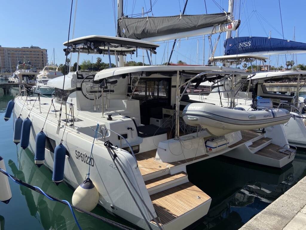 Lagoon 42 Blue Eyes (WM, Inverter, Fans)