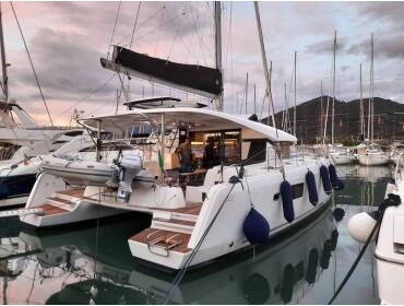 Lagoon 42 • Blue Eyes (WM, Inverter, Fans)