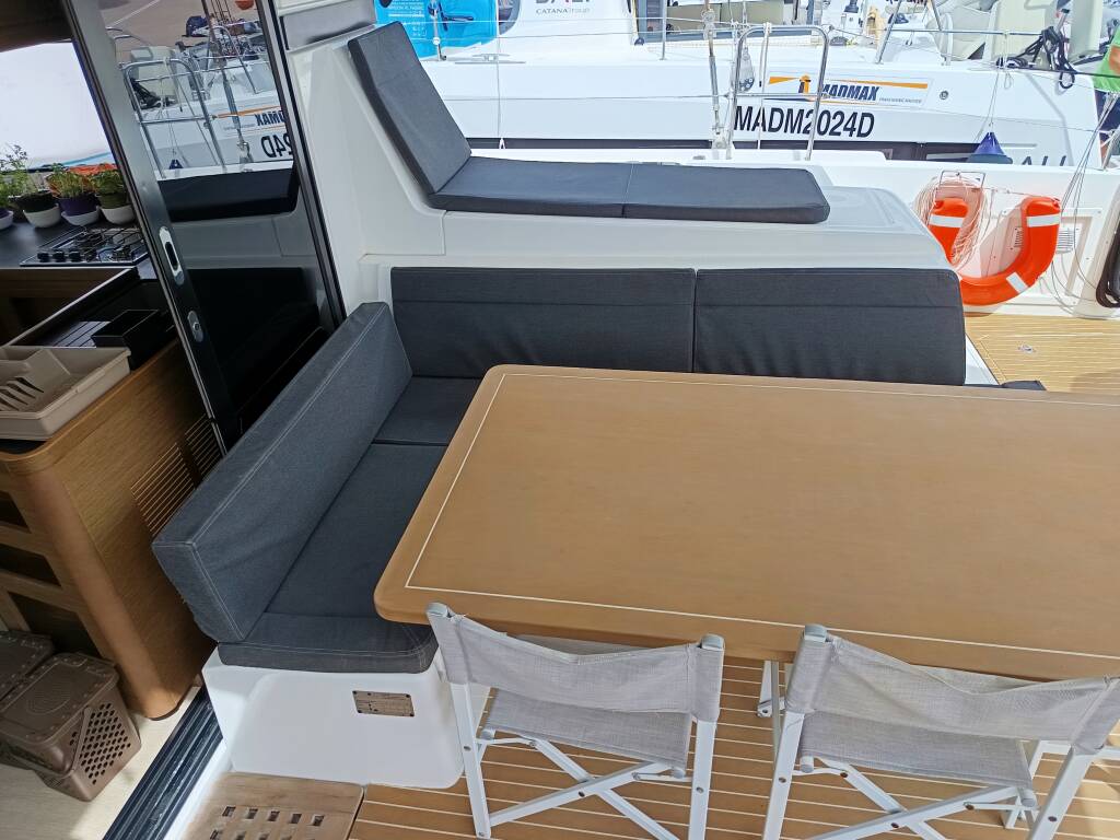 Lagoon 42 Waterworld