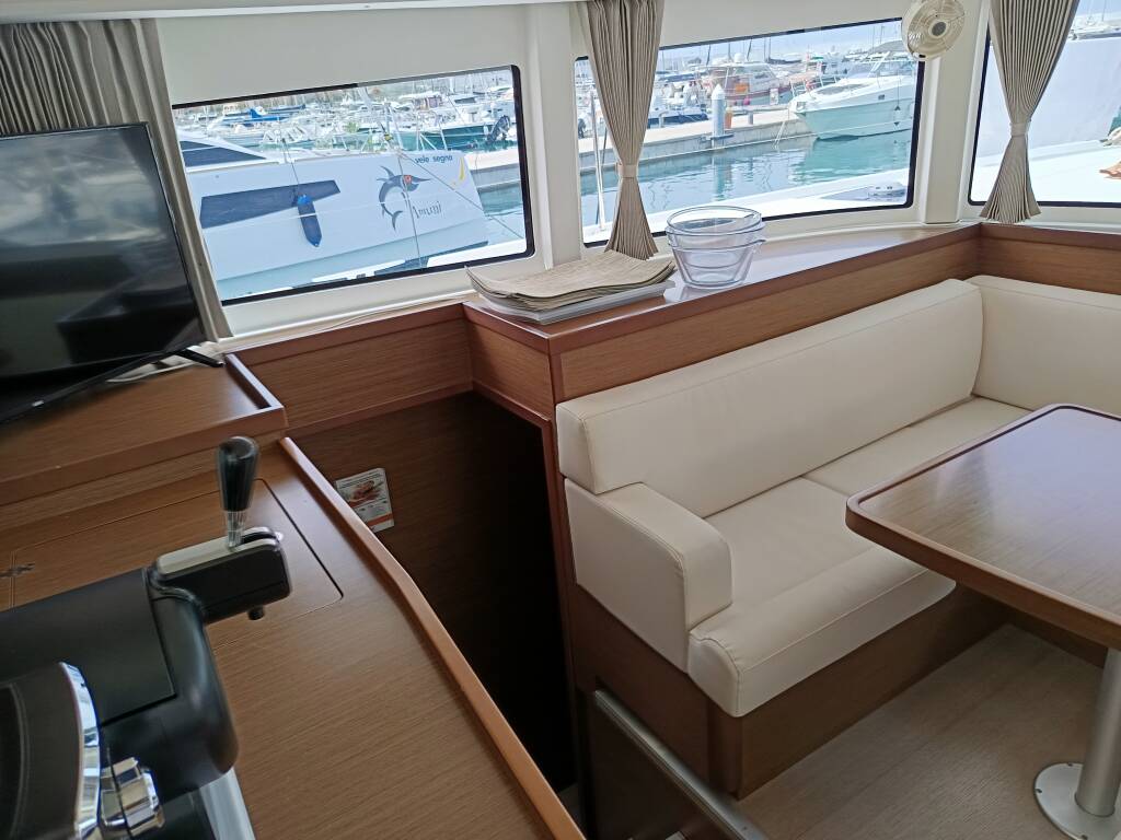 Lagoon 42 Waterworld