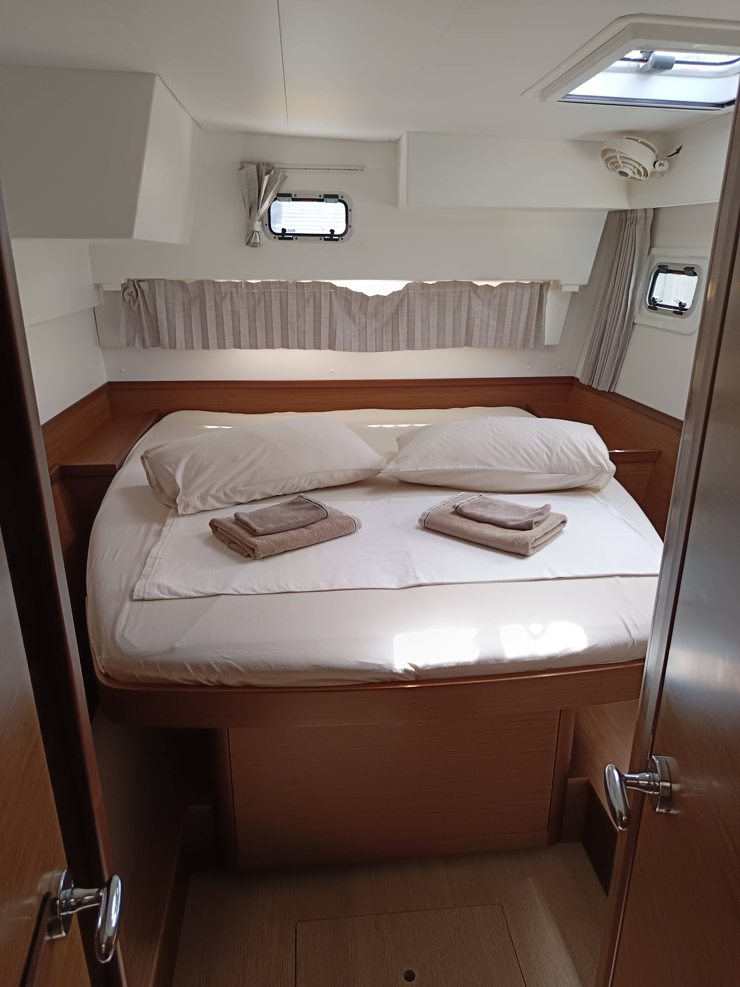 Lagoon 42 Waterworld