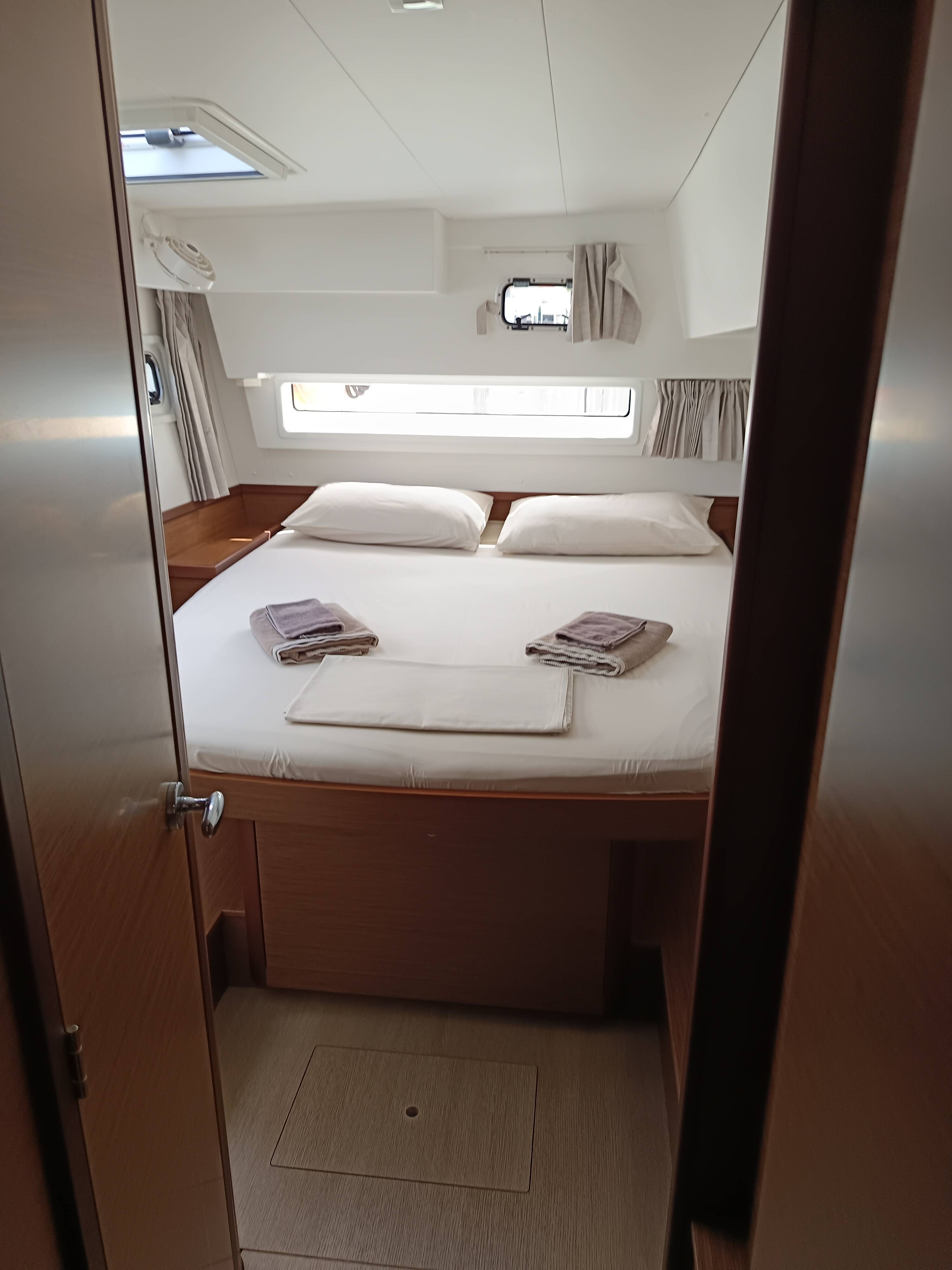 Lagoon 42 Waterworld