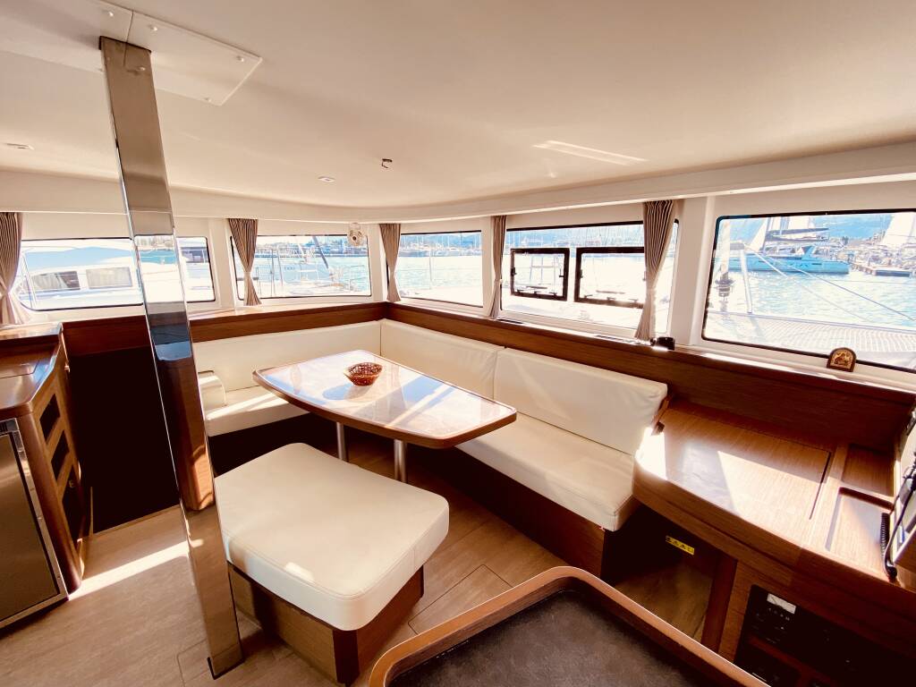Lagoon 42 Katerina (Pax 12)