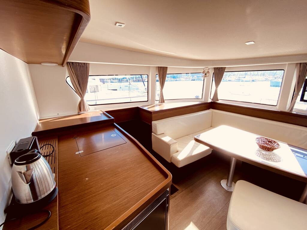 Lagoon 42 Katerina (Pax 12)