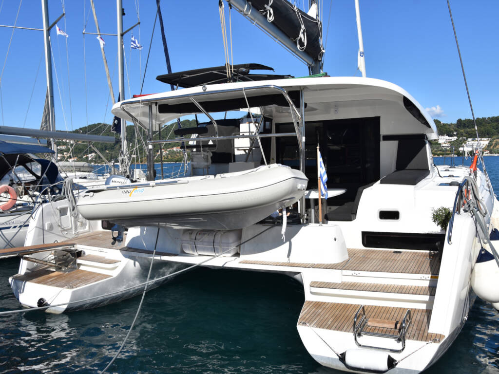 Lagoon 42  ANTEL AC,Gen,W.maker