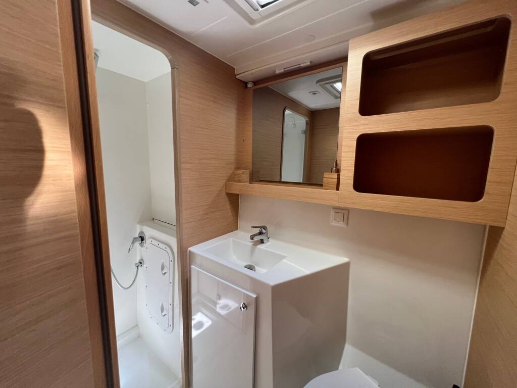 Lagoon 42 Genista II