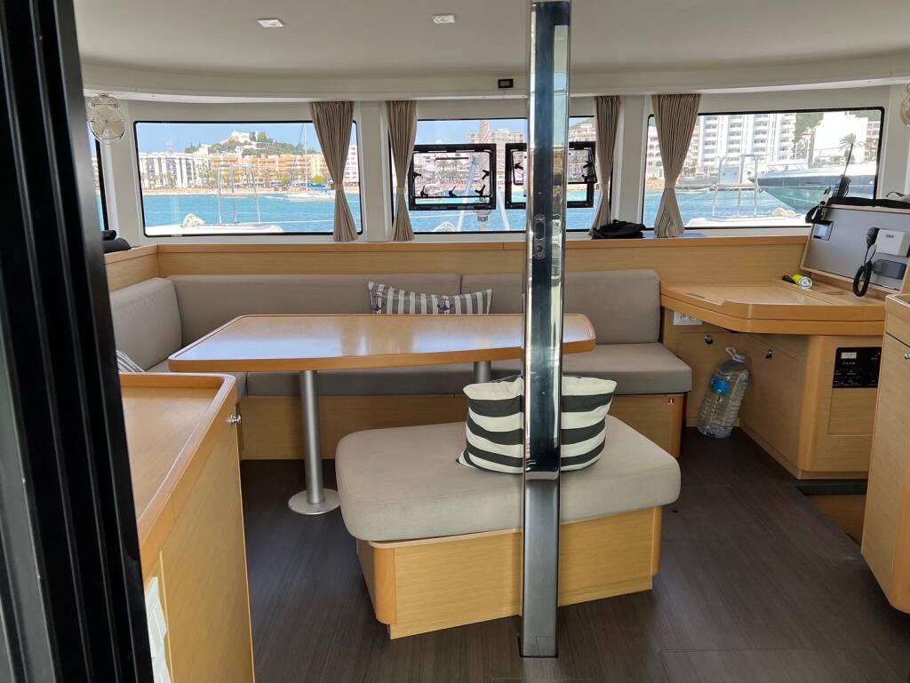 Lagoon 42 Genista II