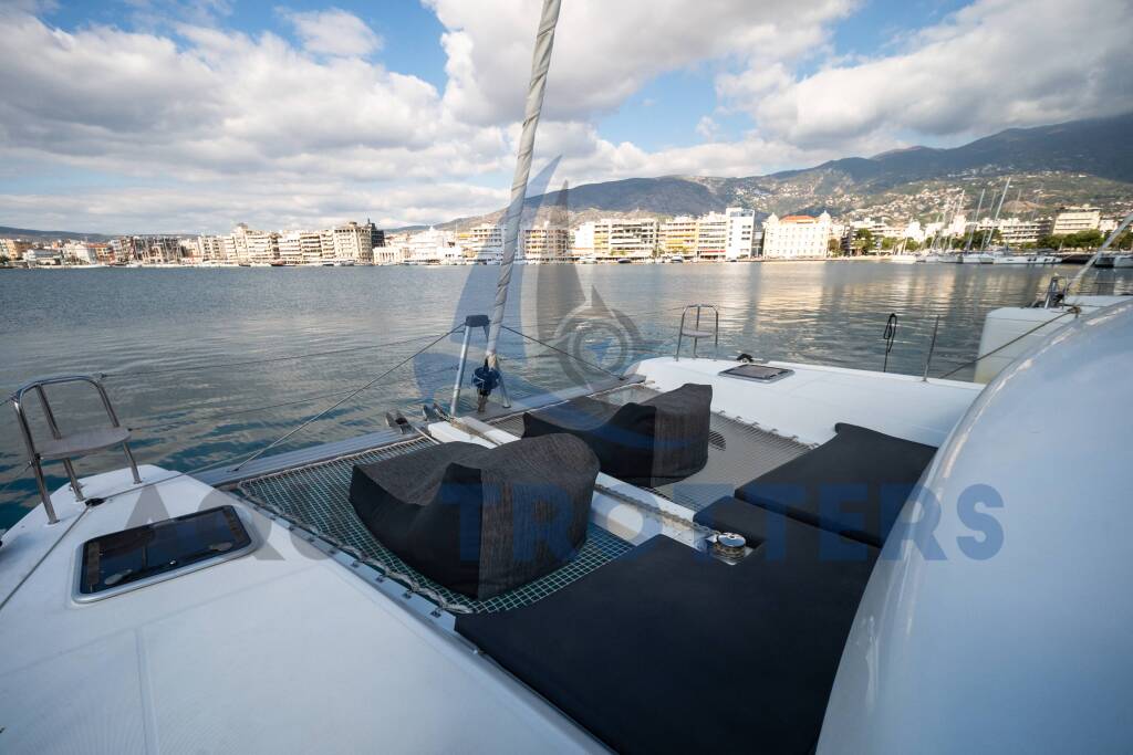 Lagoon 42 SILENCE  (A/C and Generator)