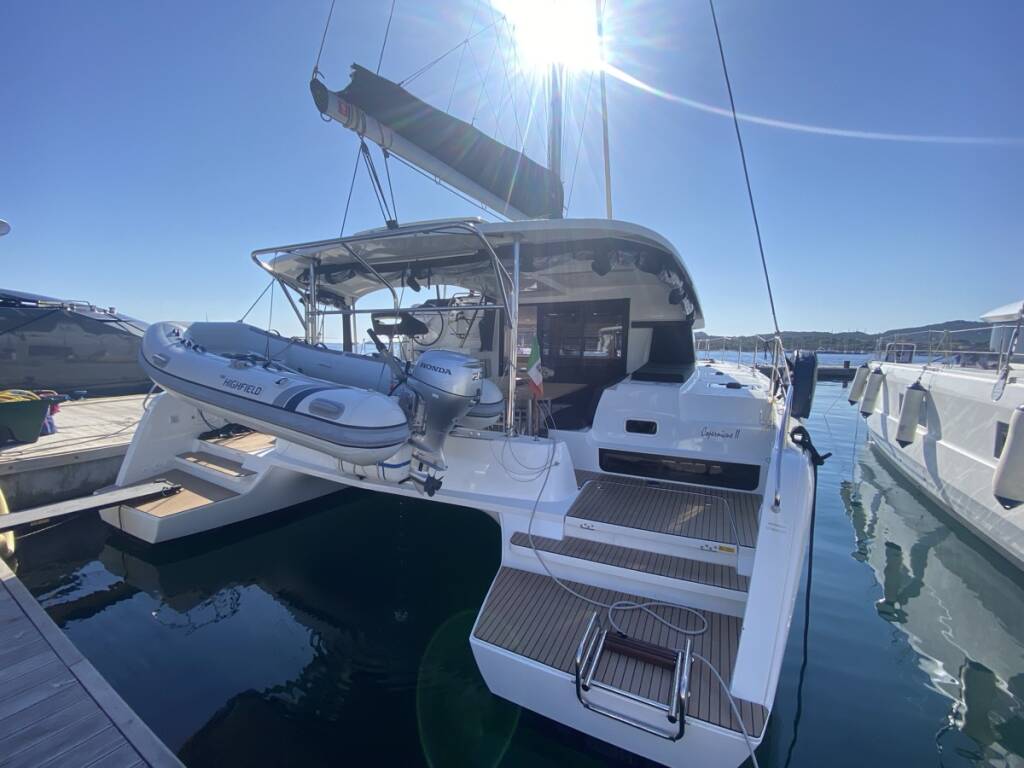 Lagoon 42 Copernicus (GND) (A/C, WM, Generator, Inverter)